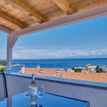Apartments Suzana Mali Losinj Bagian luar foto
