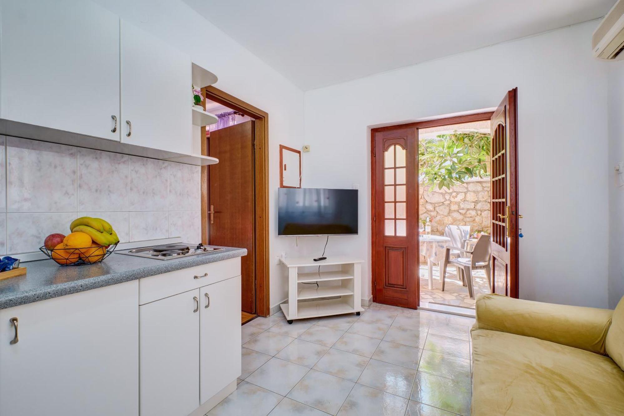 Apartments Suzana Mali Losinj Bagian luar foto